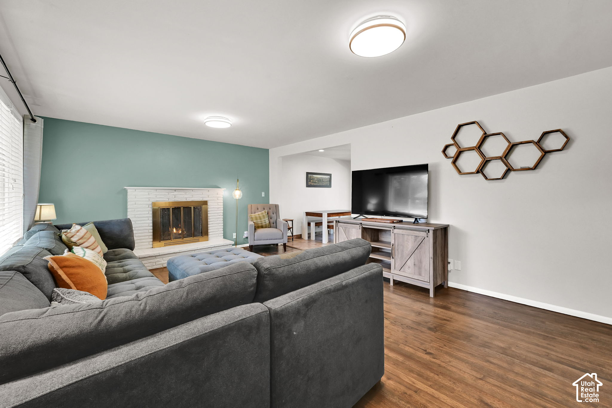property viewer photo 1