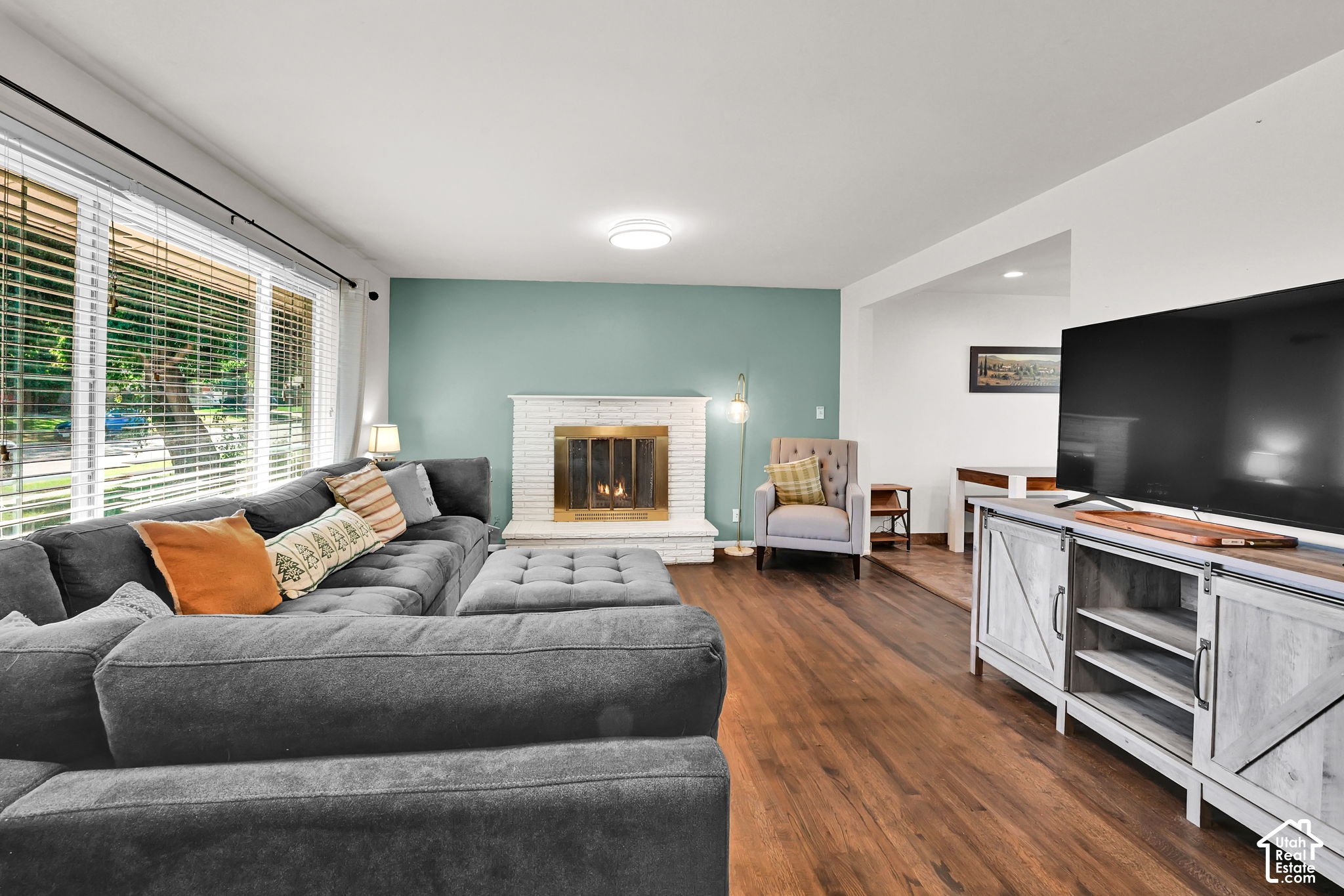 property viewer photo 2