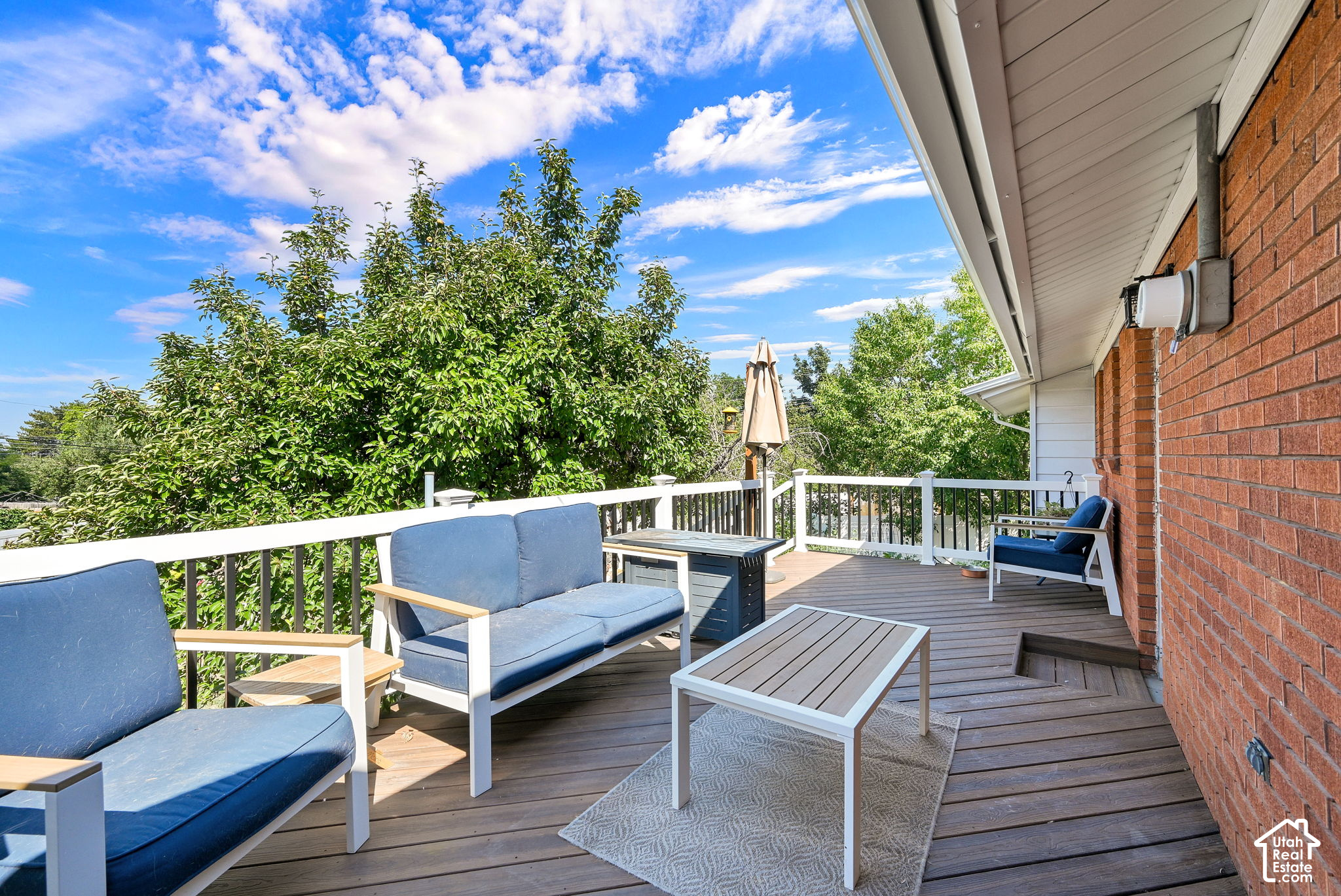property viewer photo 25