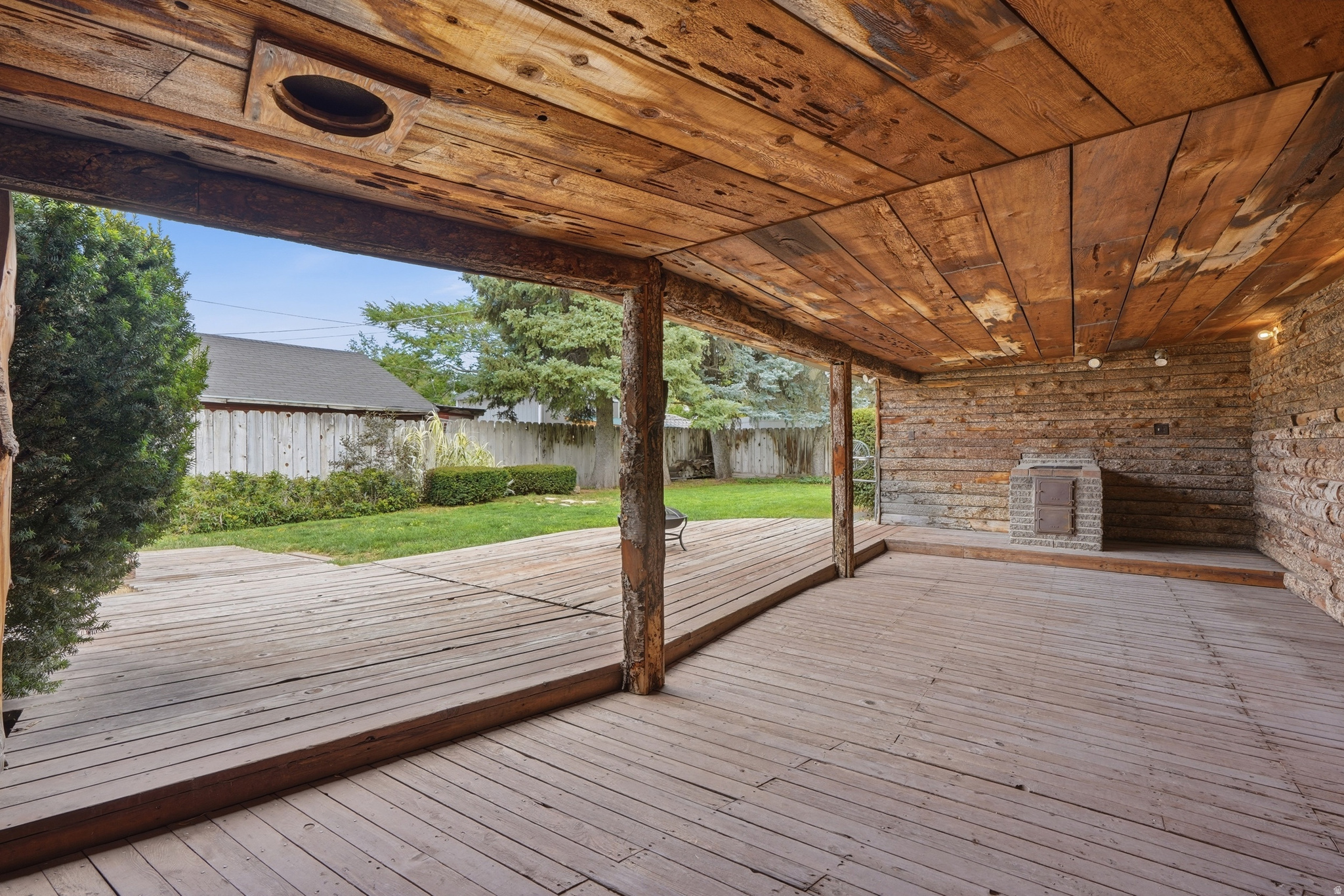 main property photo 20