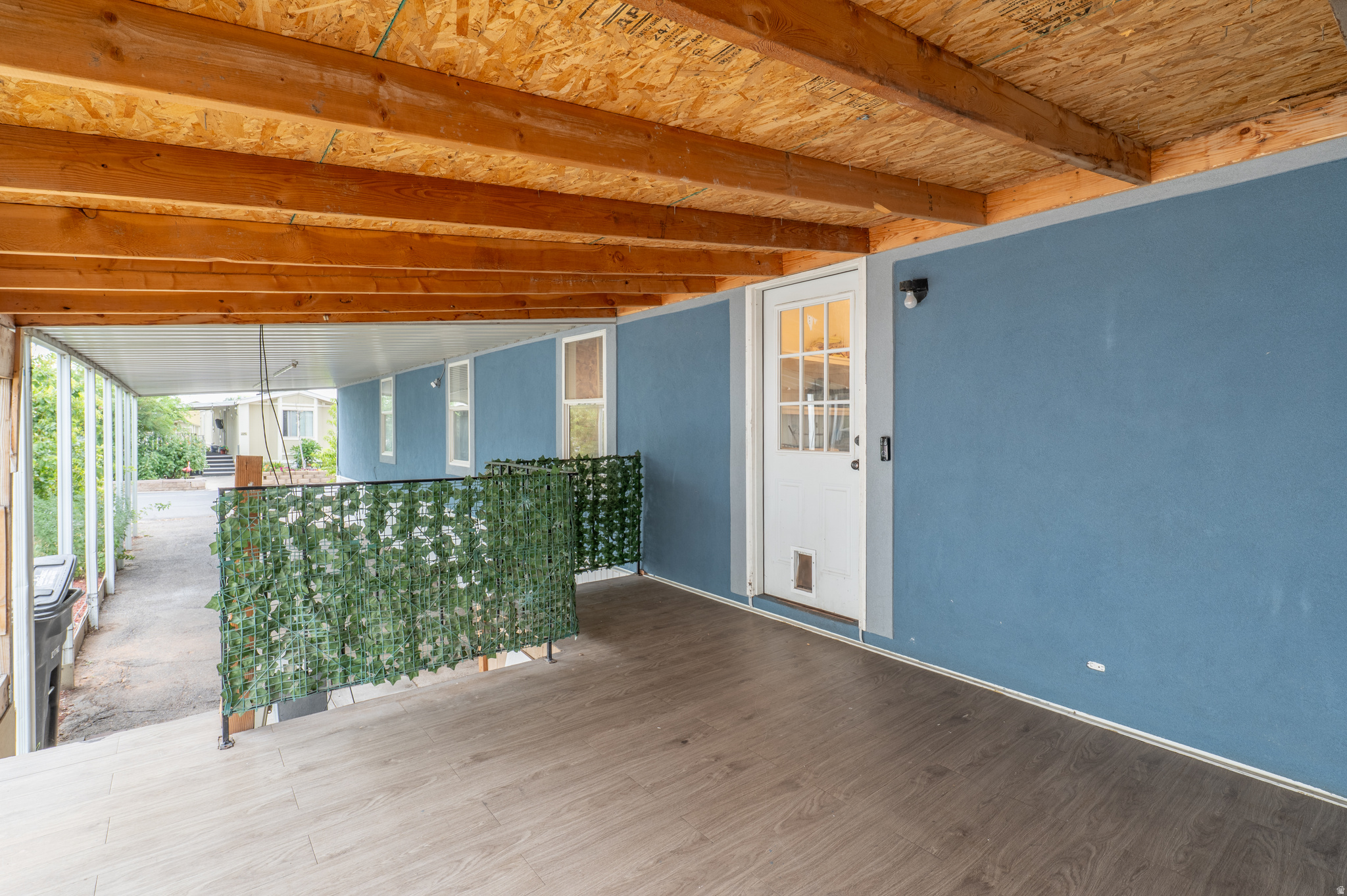 main property photo 20