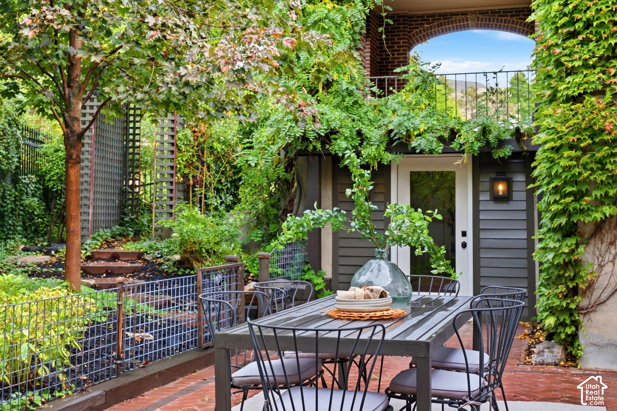 main property photo 88