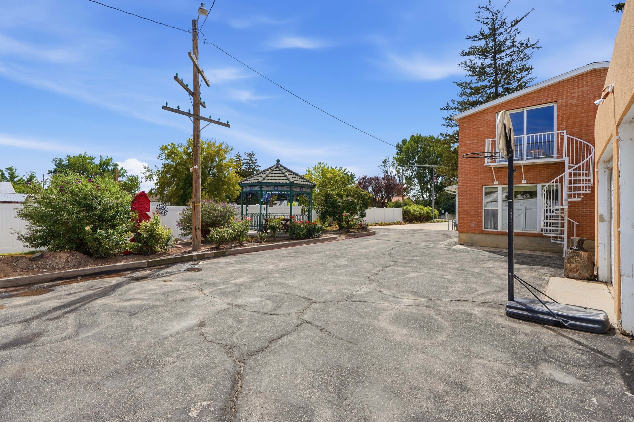 main property photo 42
