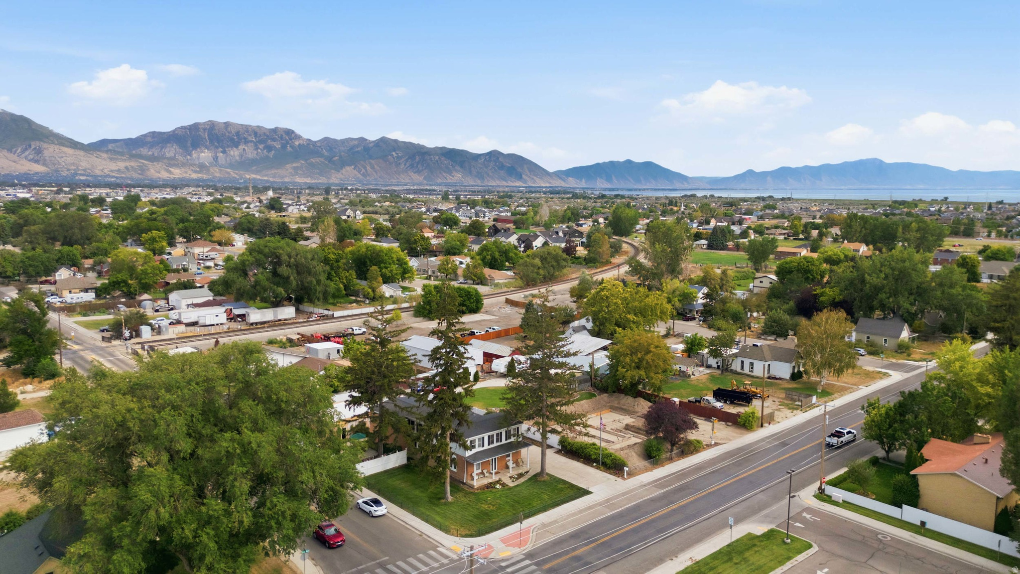 main property photo 50