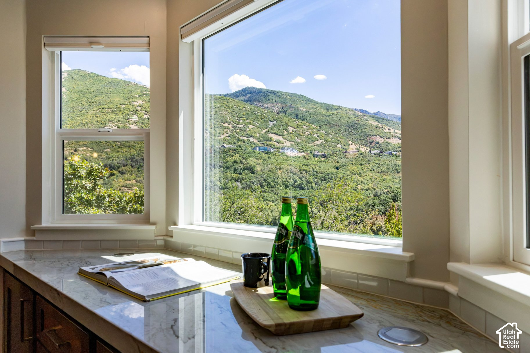property viewer photo 18