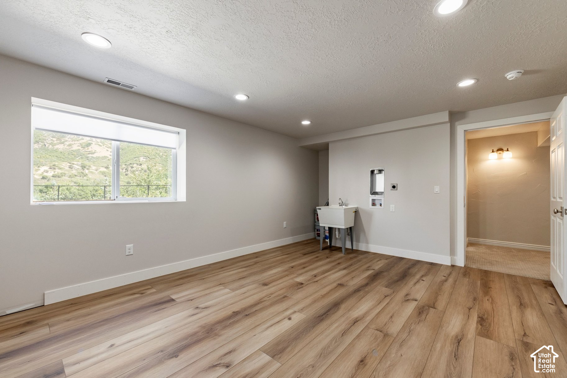 property viewer photo 39