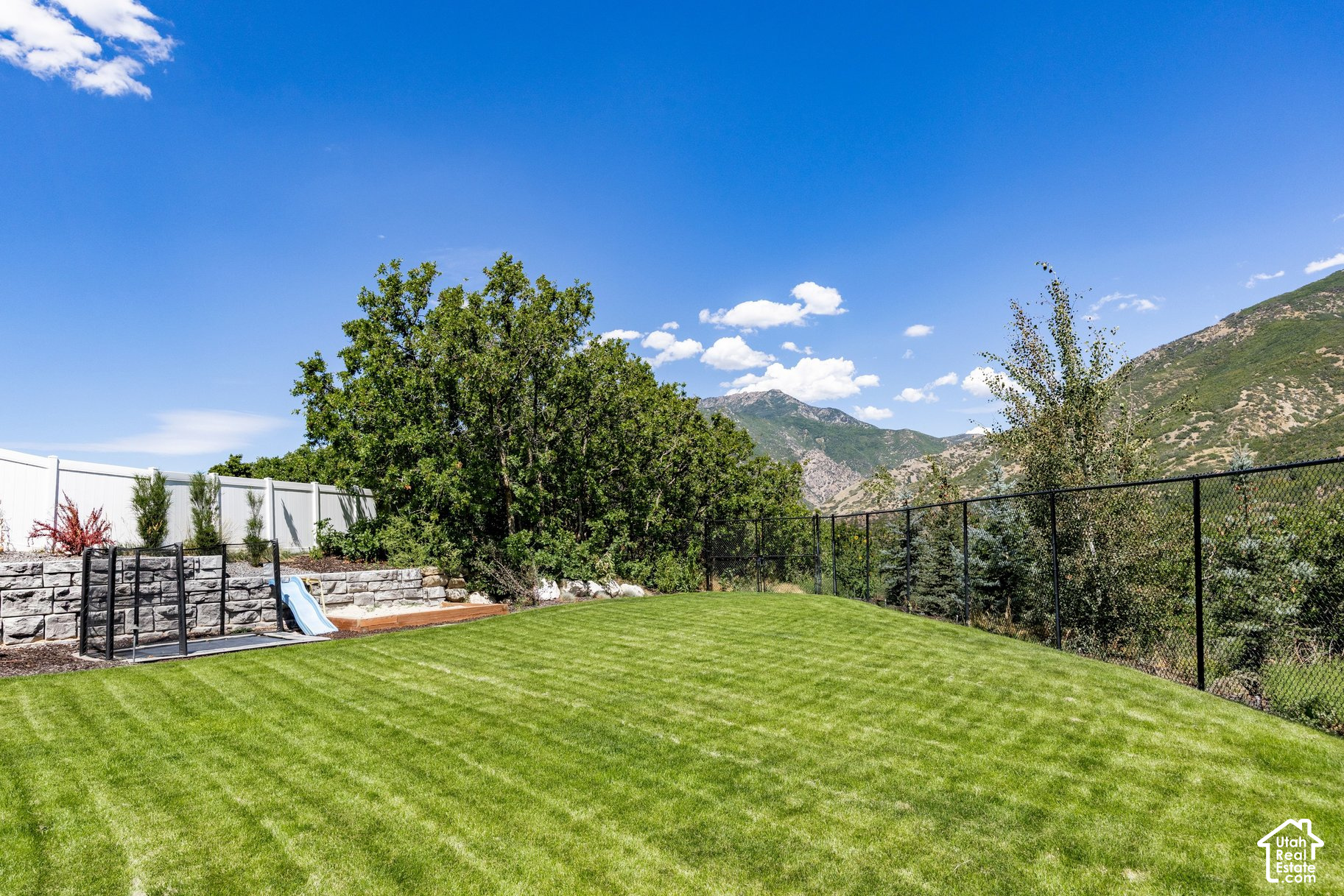 property viewer photo 52