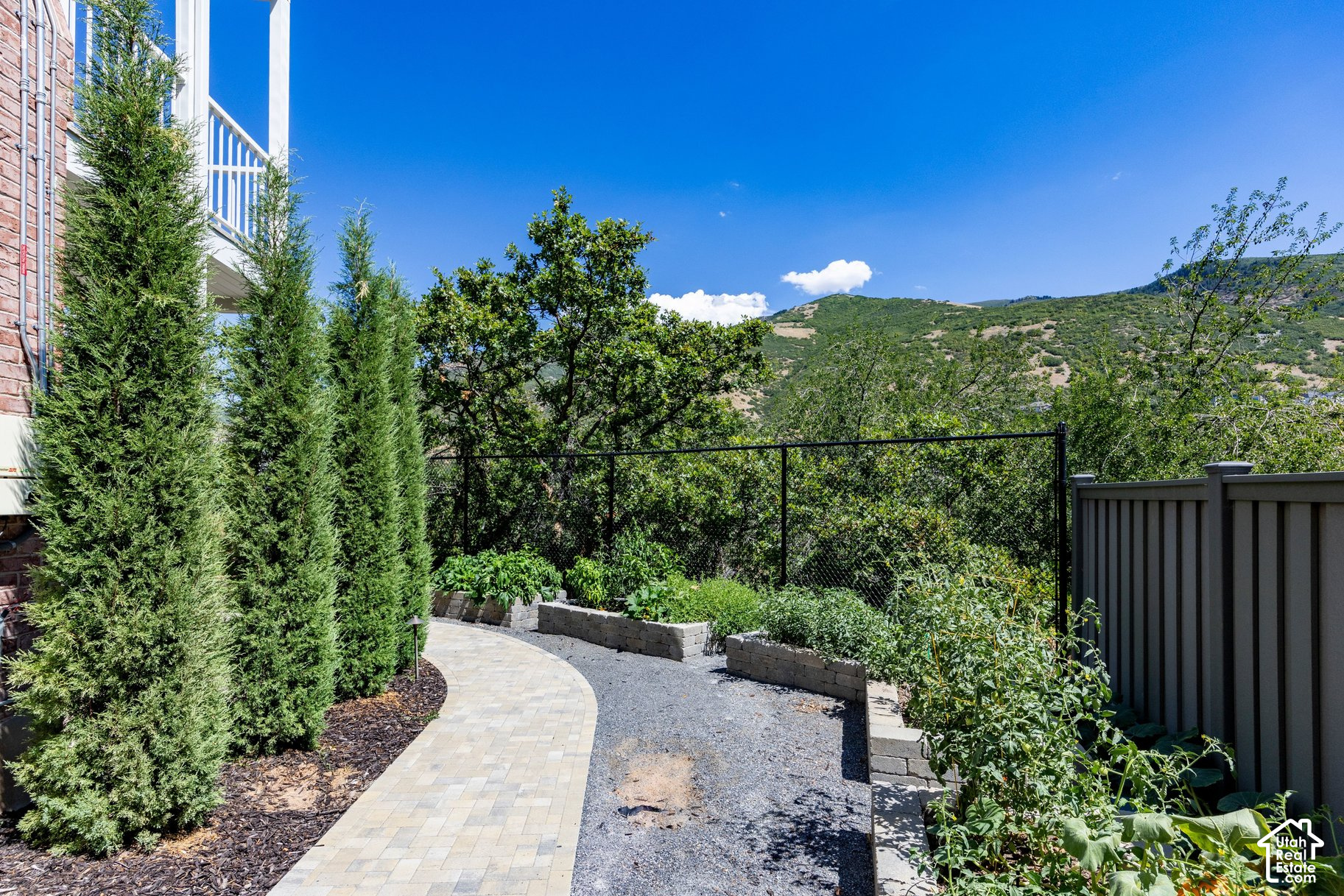 property viewer photo 54