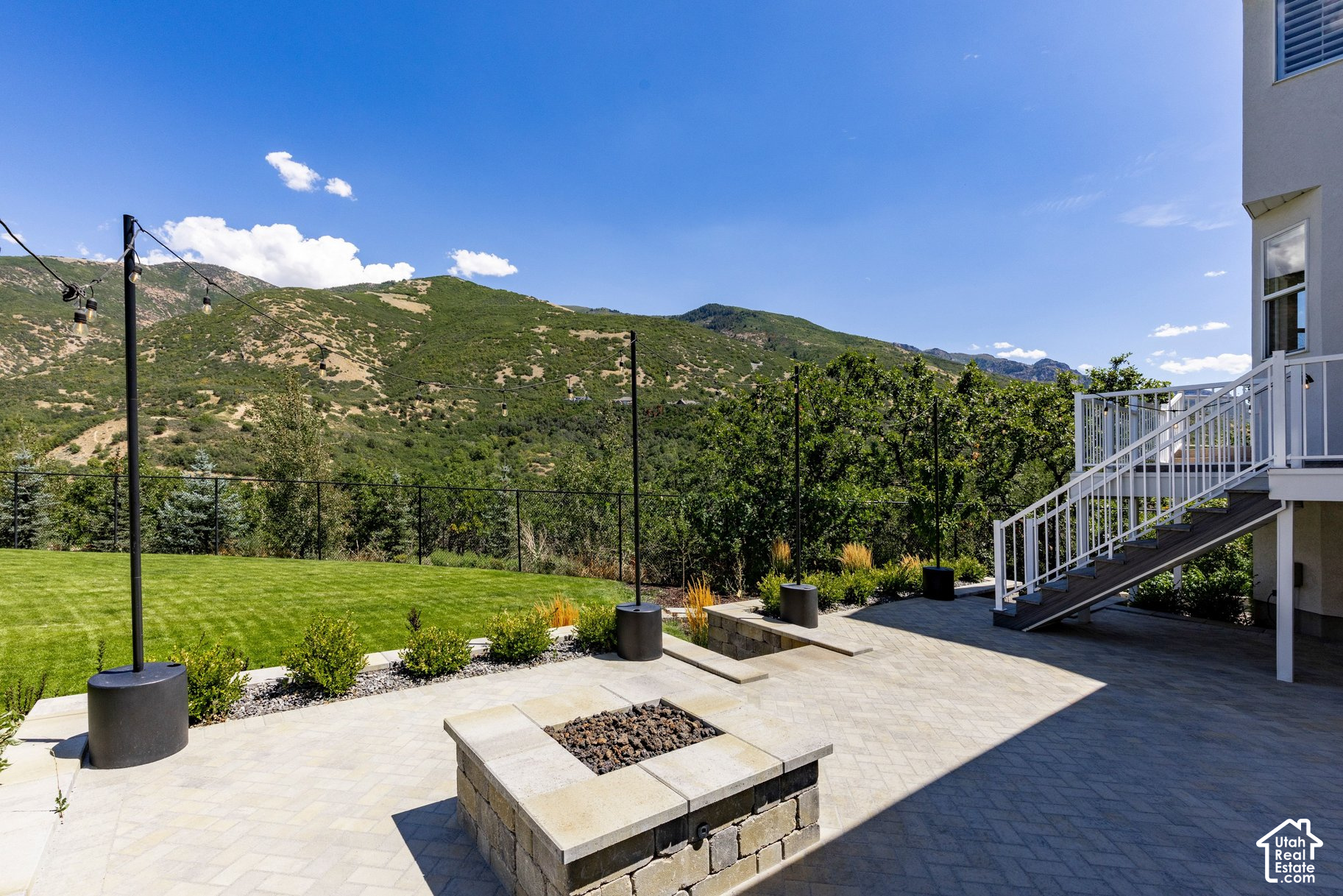 property viewer photo 8