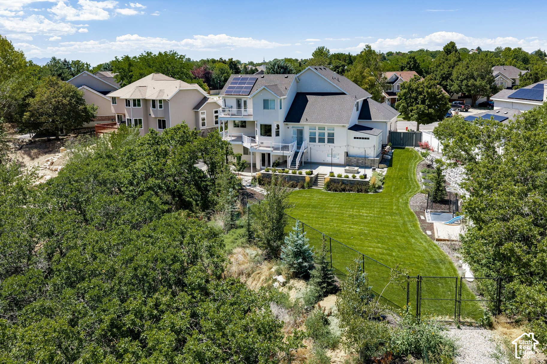 property viewer photo 9