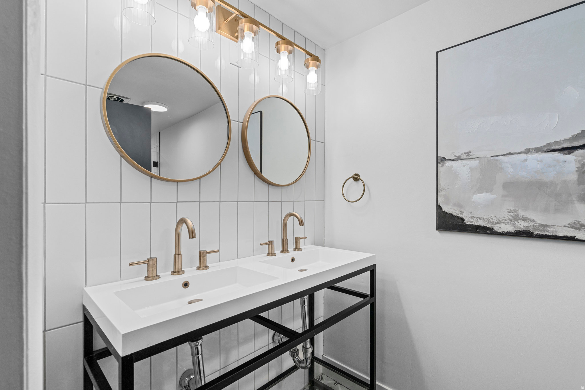 main property photo 74