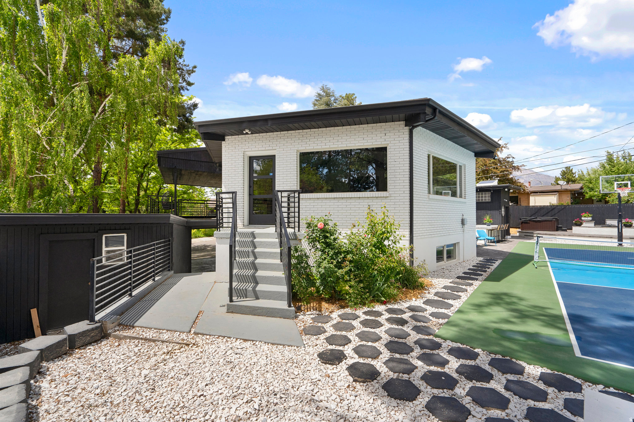 main property photo 94