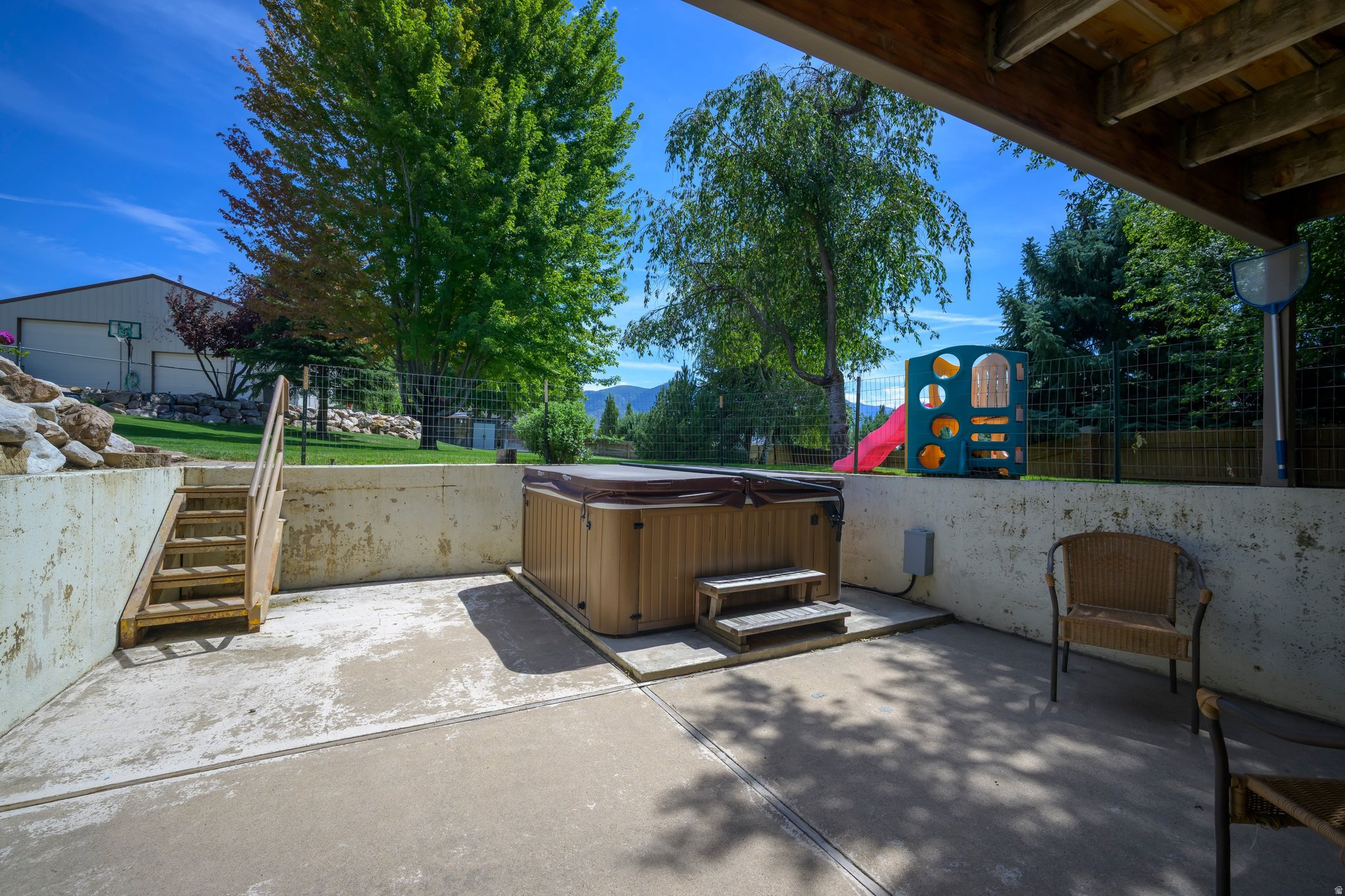 main property photo 47