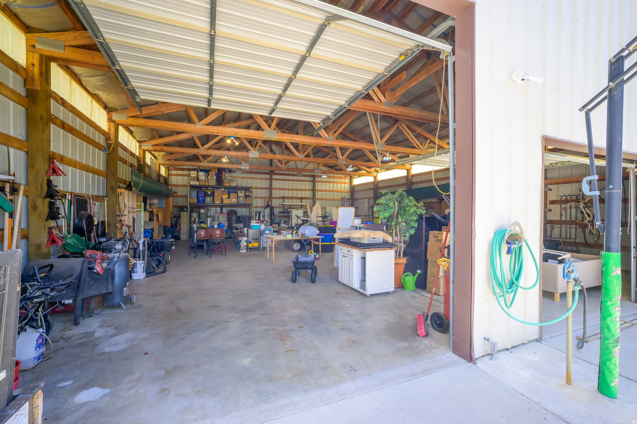 main property photo 51