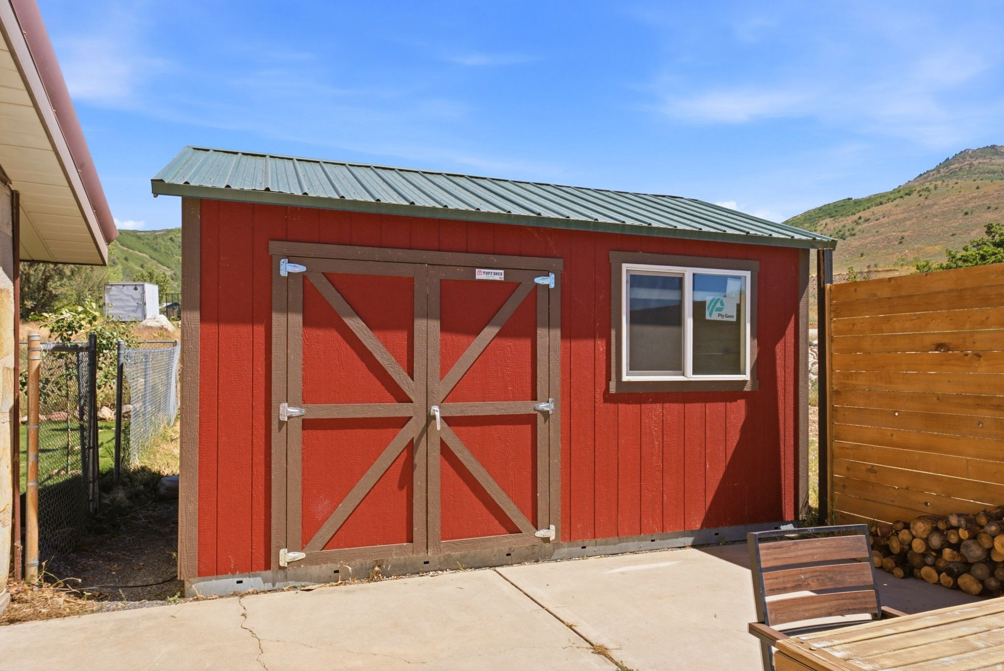 main property photo 33