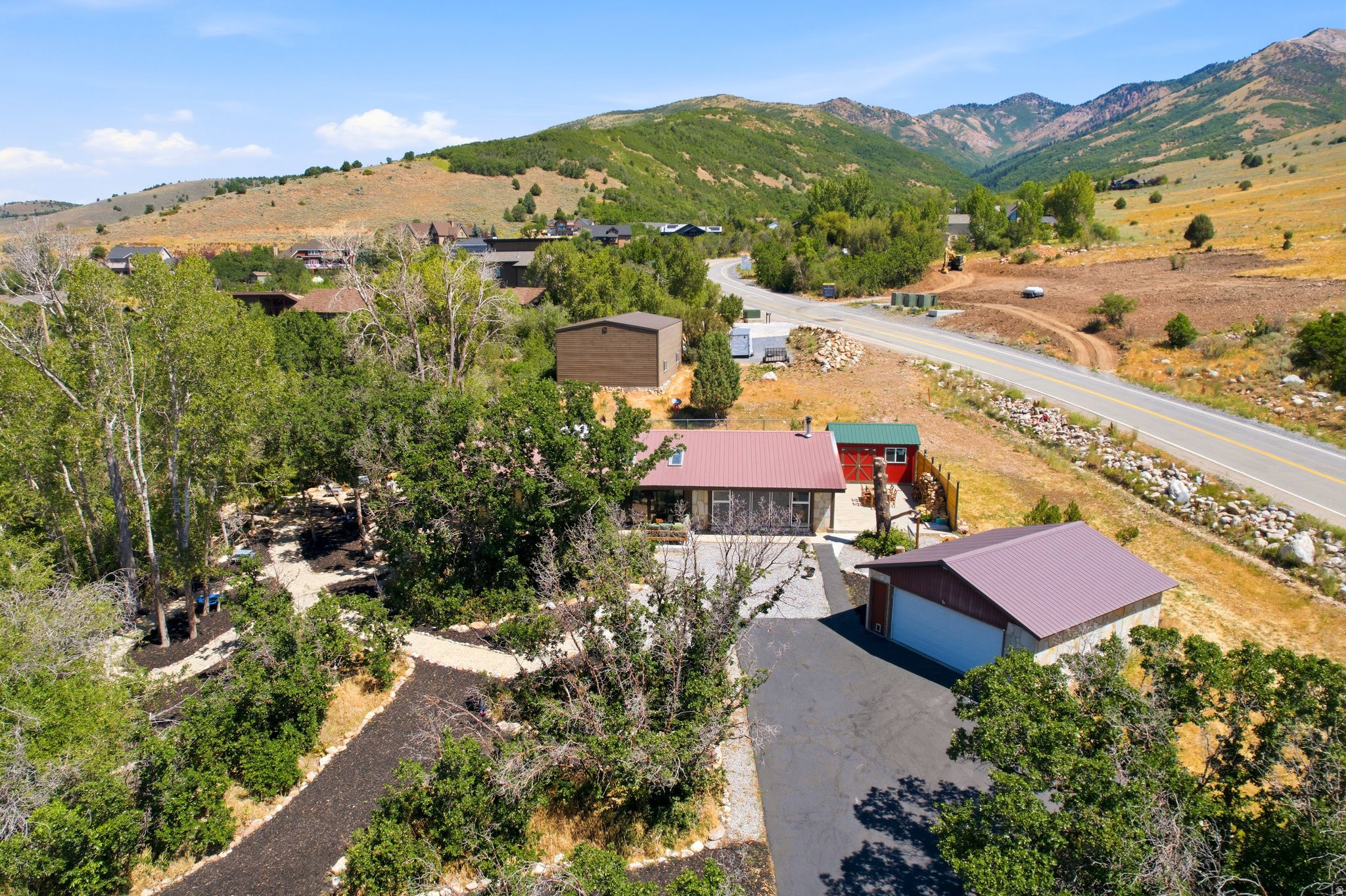 main property photo 50