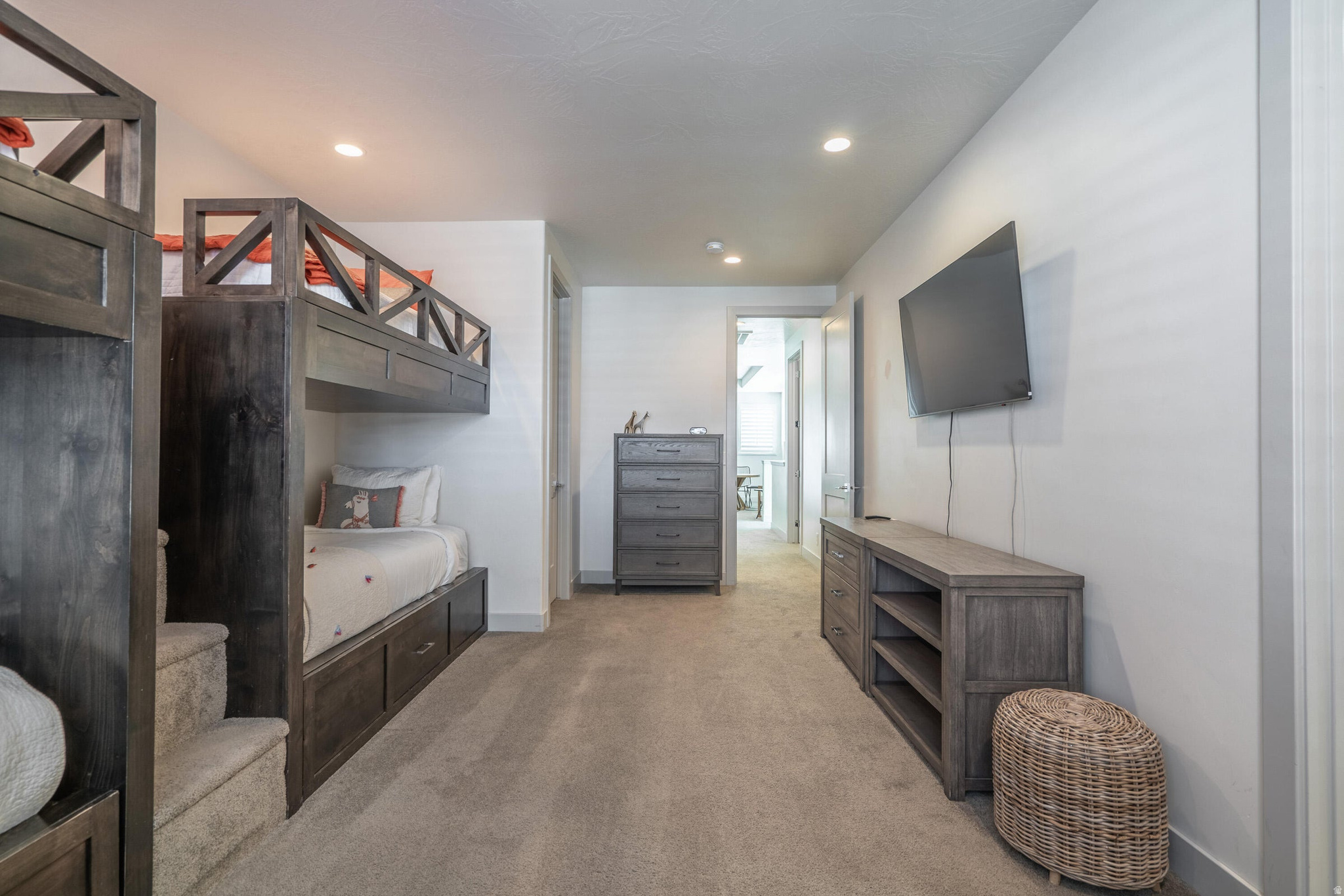 main property photo 73