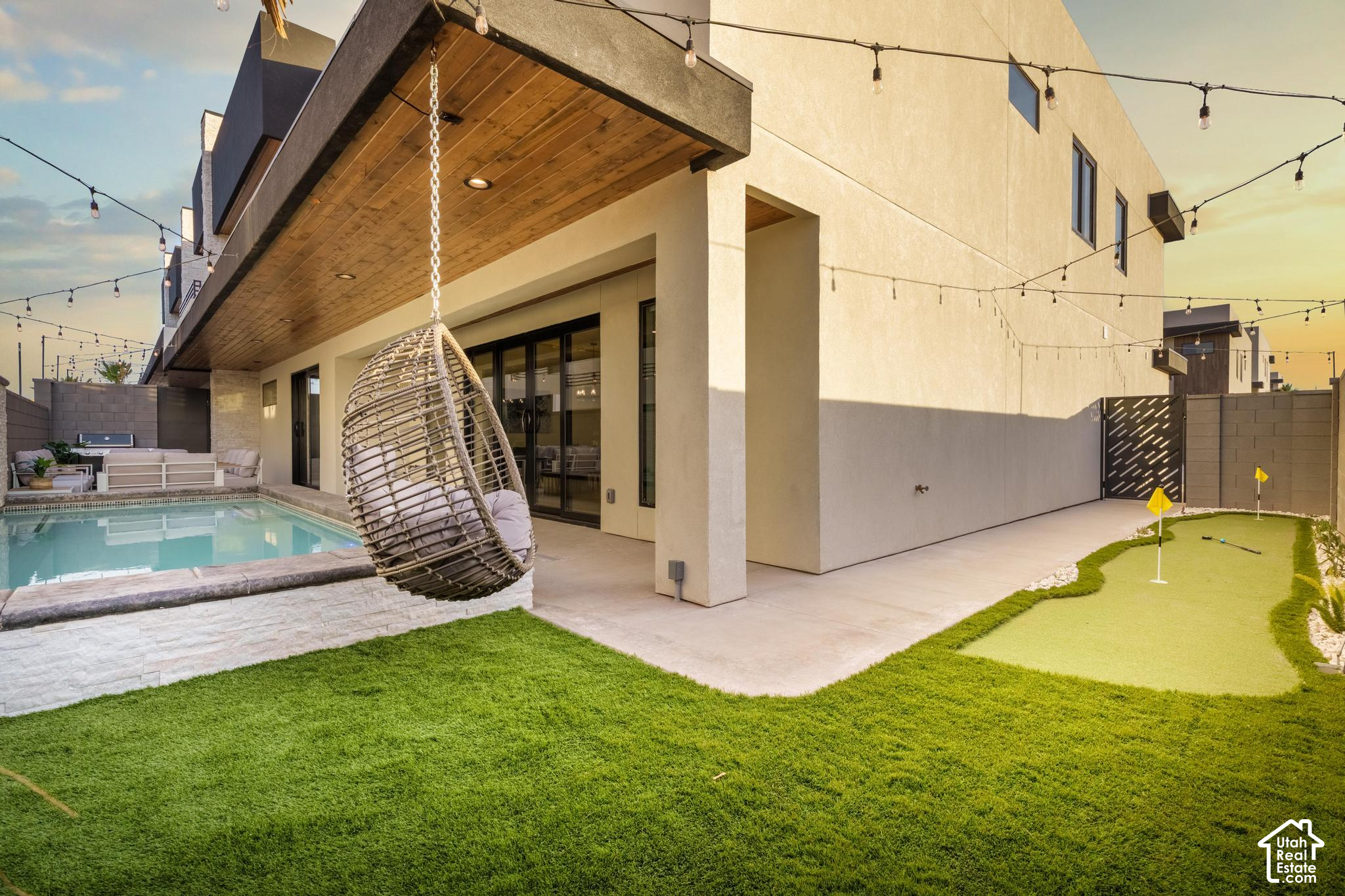 main property photo 74