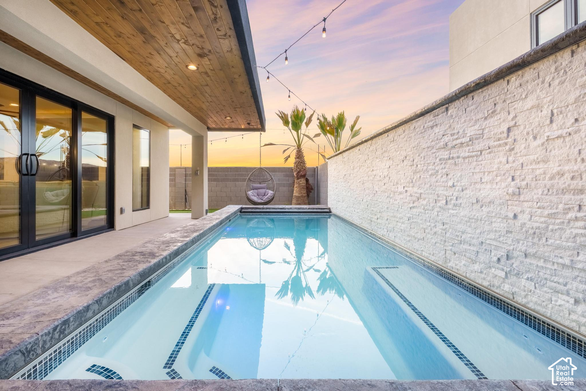 main property photo 75