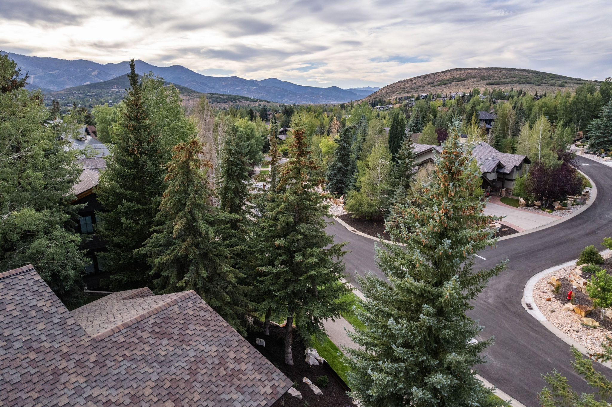 main property photo 75