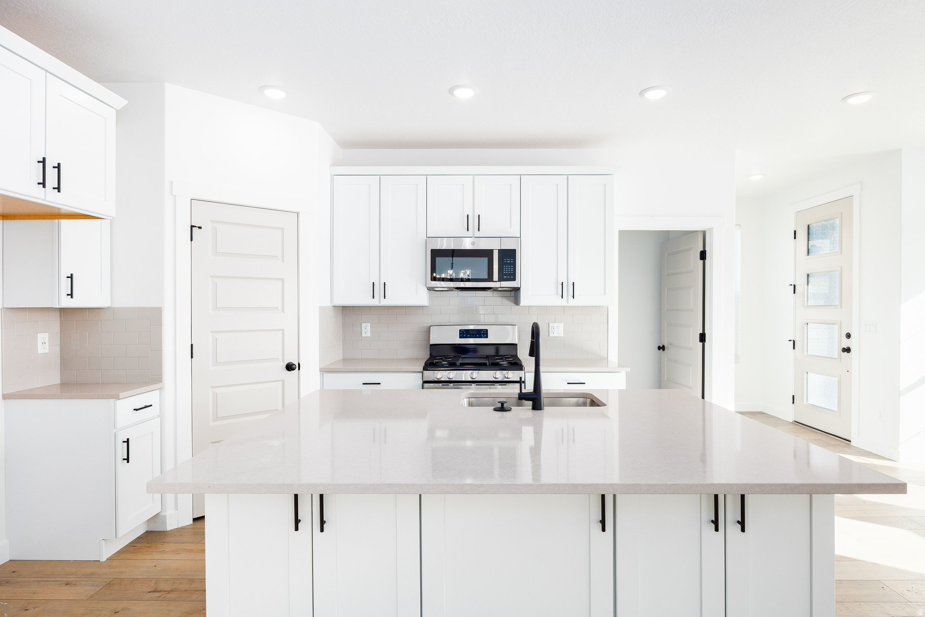 main property photo 0