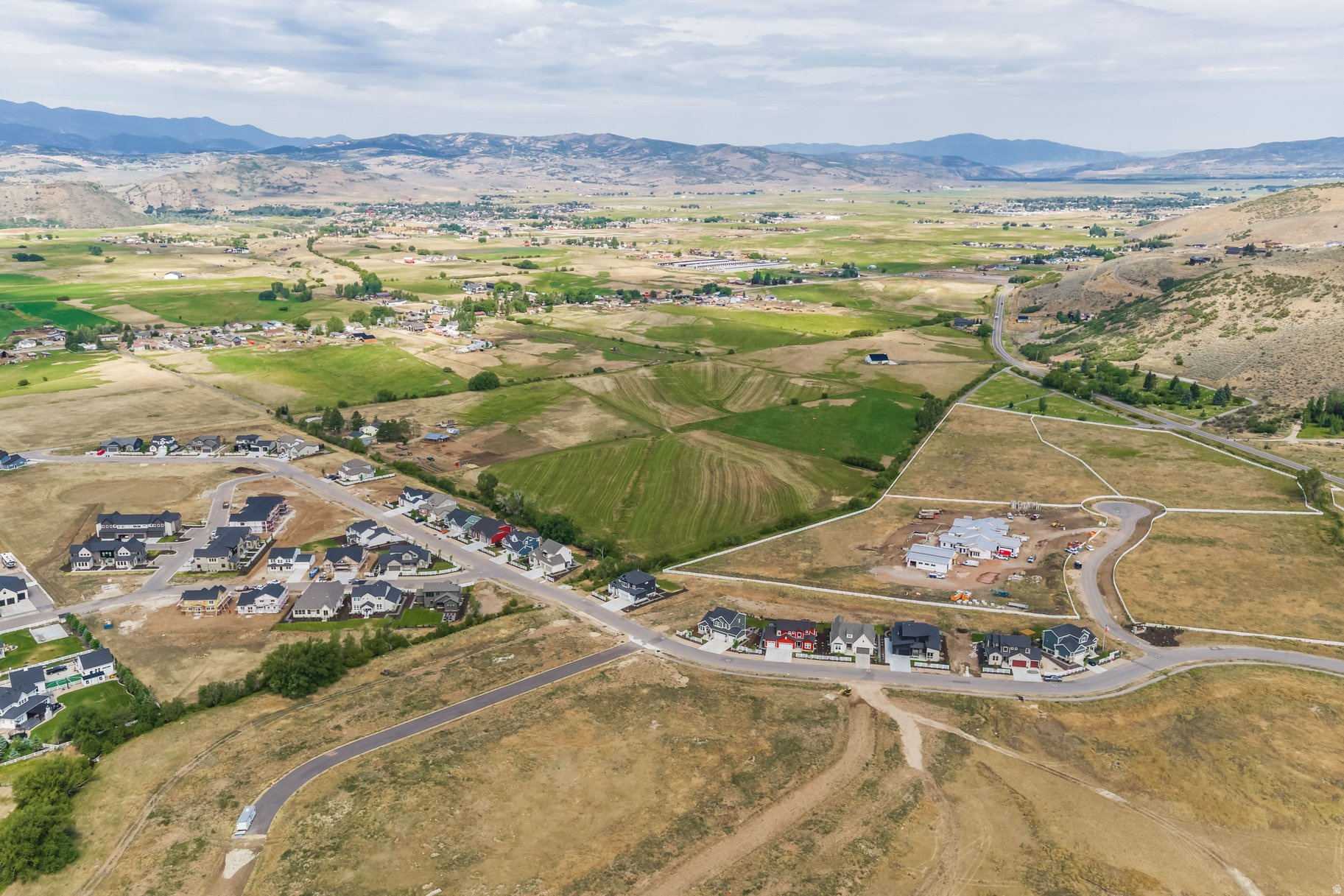 main property photo 18