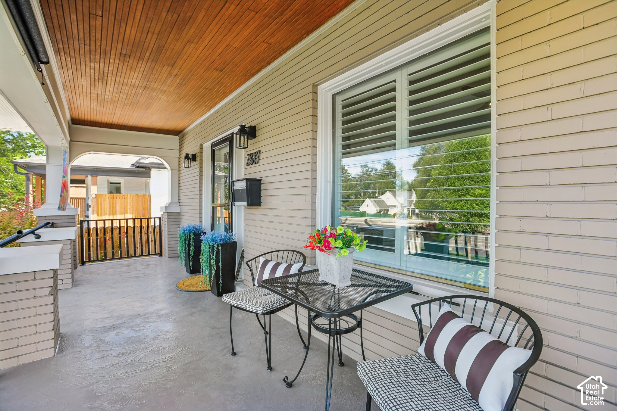 property viewer photo 1