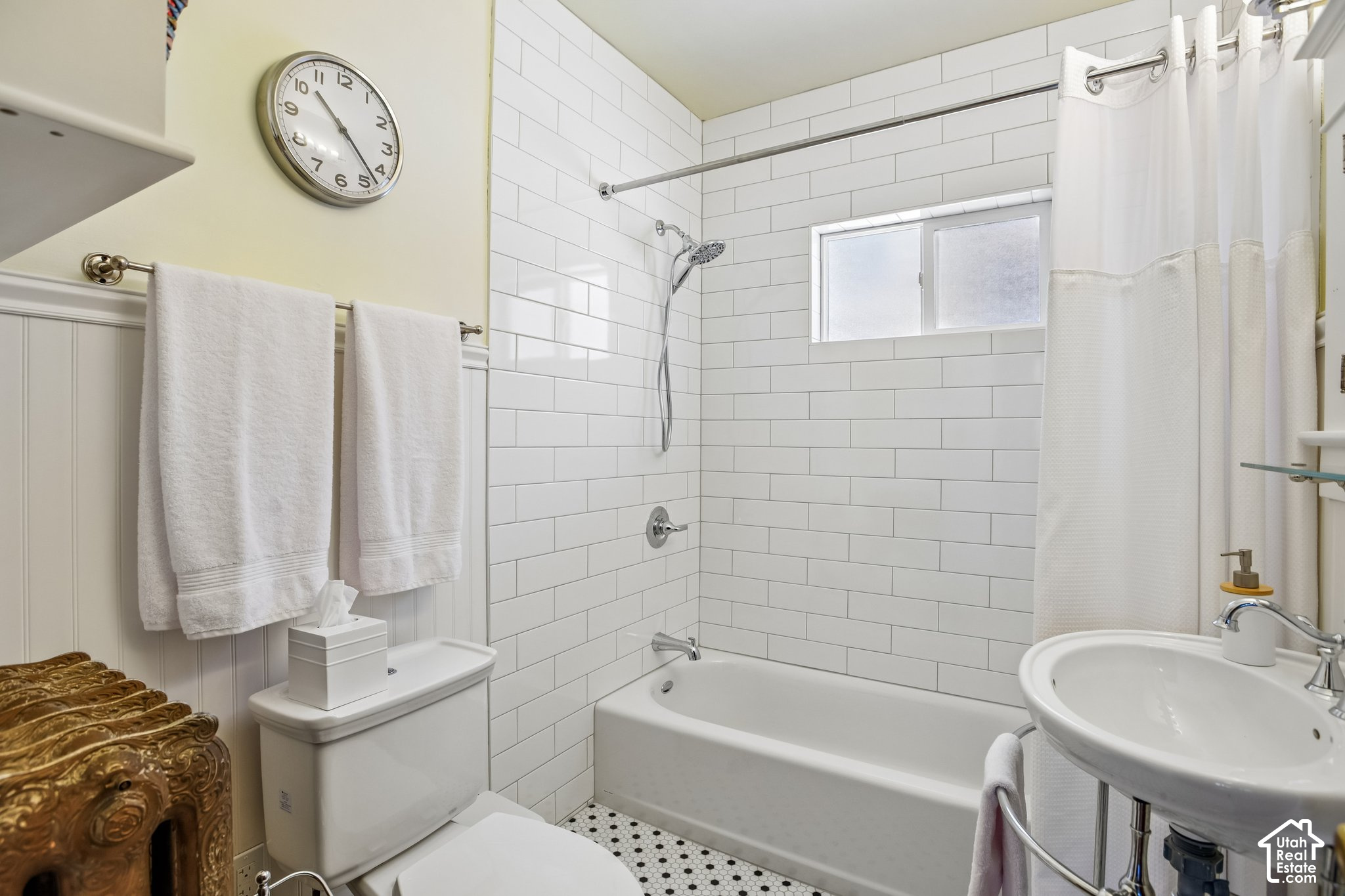 property viewer photo 11