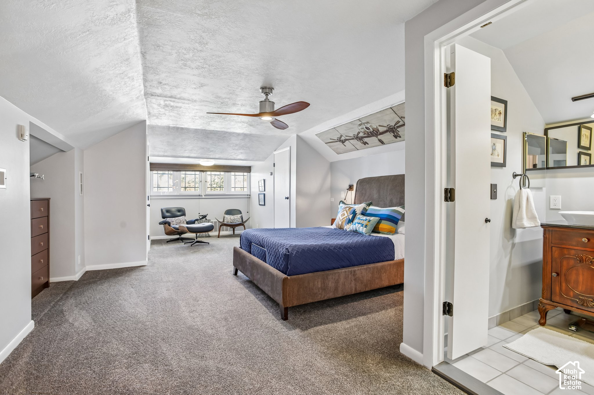 property viewer photo 15