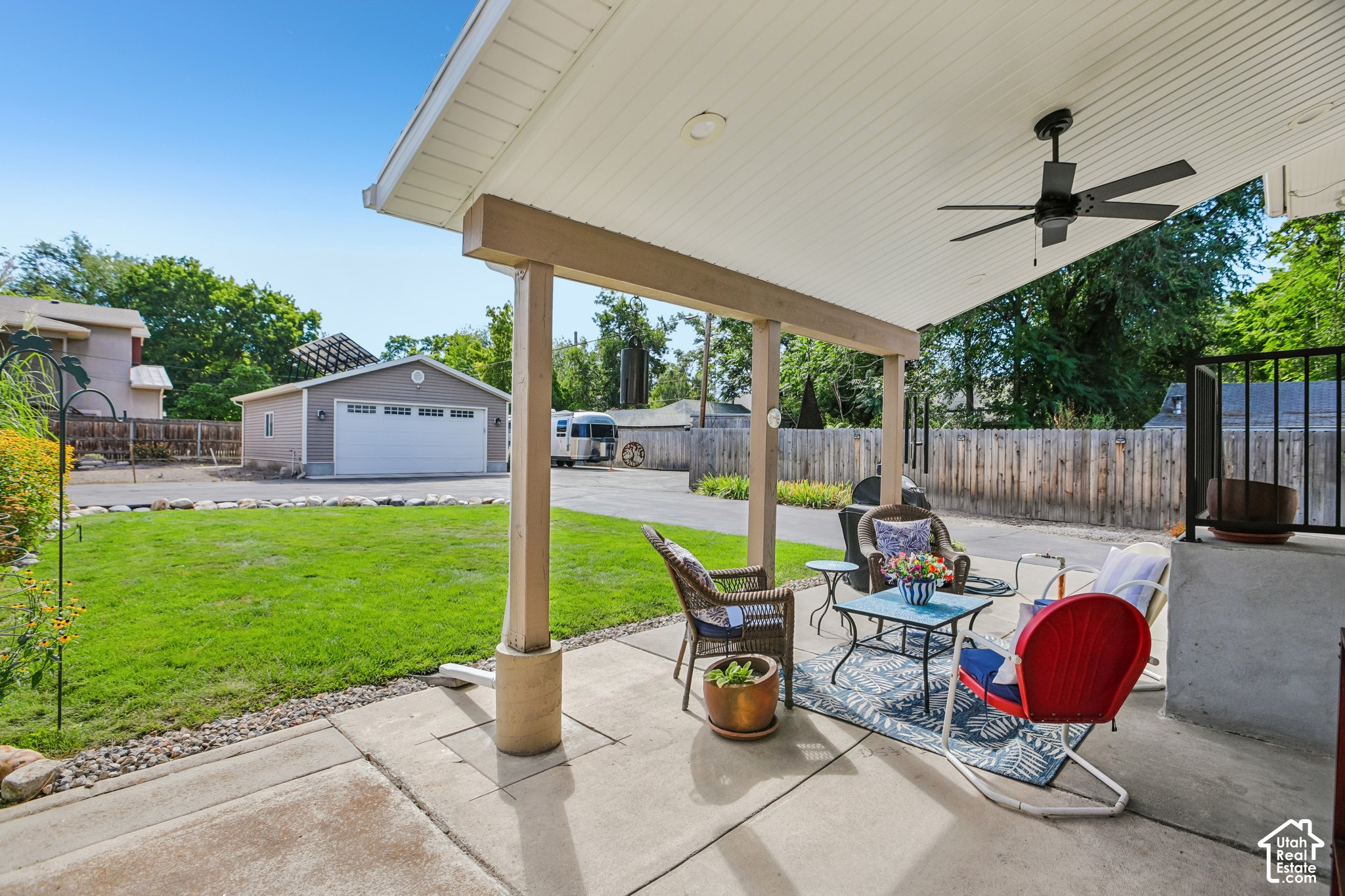 property viewer photo 23