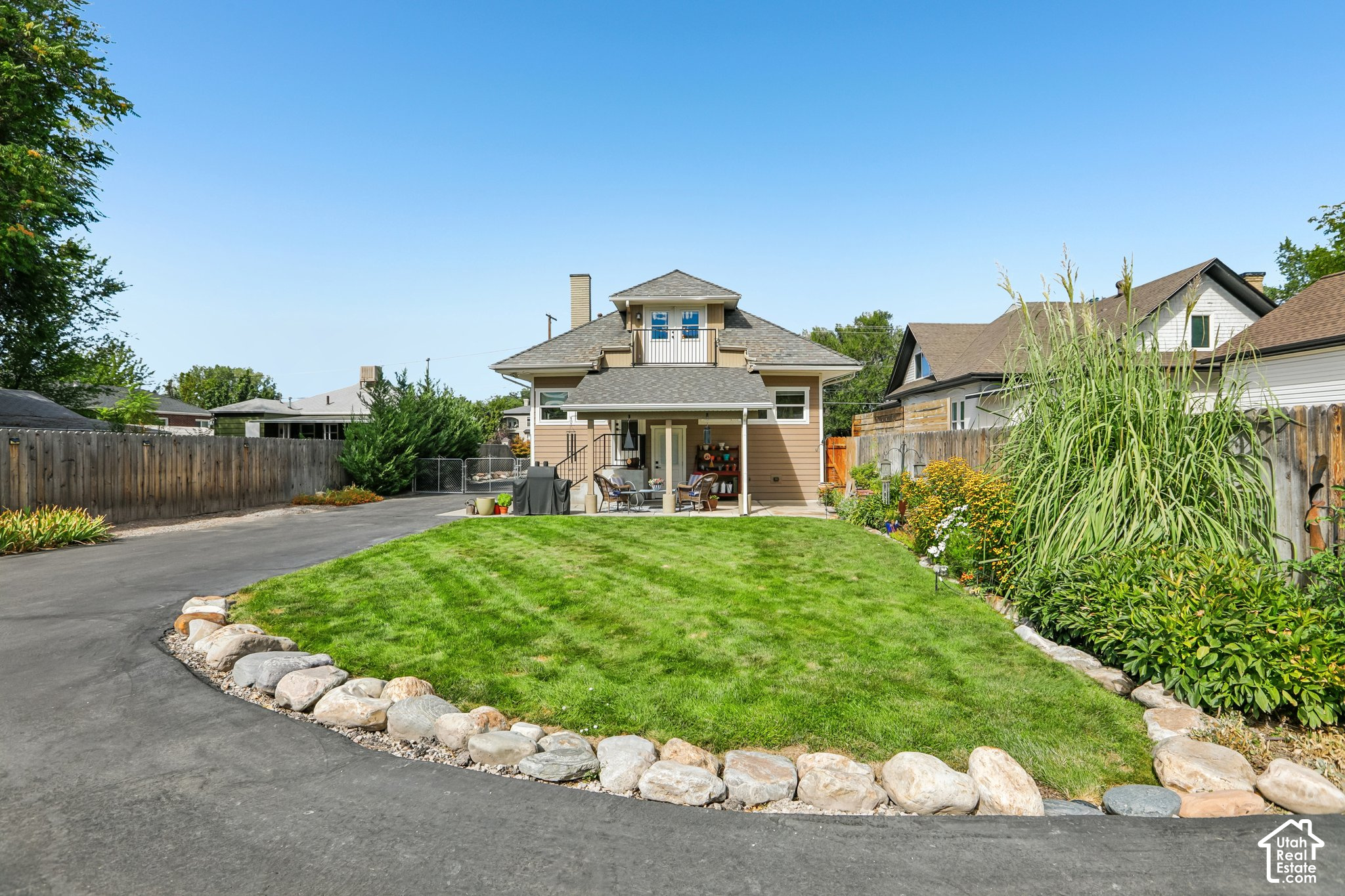 property viewer photo 24
