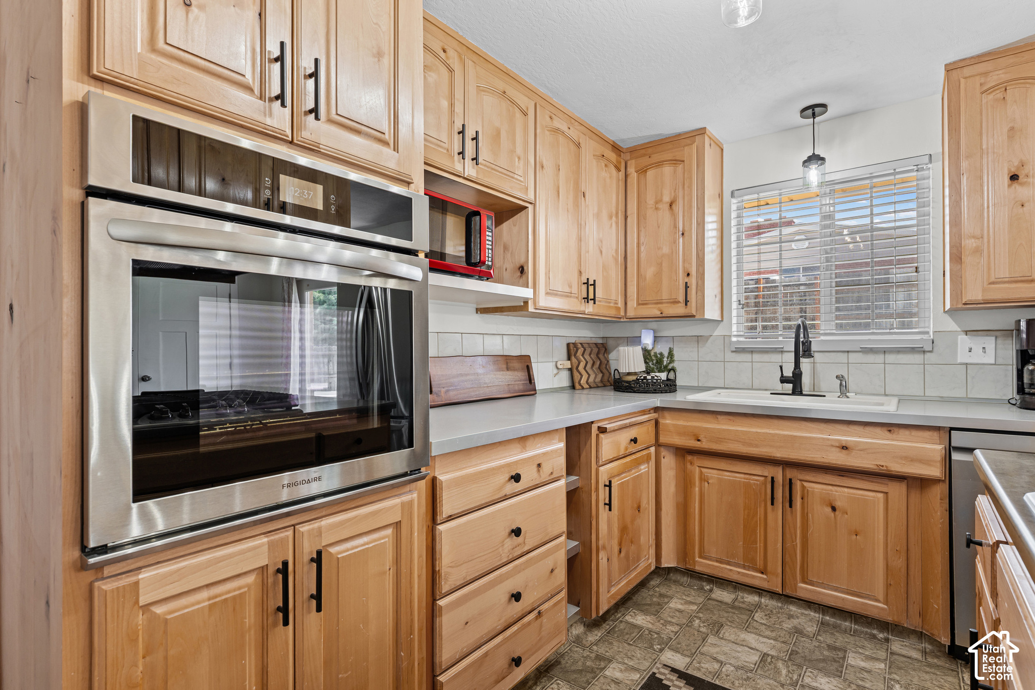 property viewer photo 19