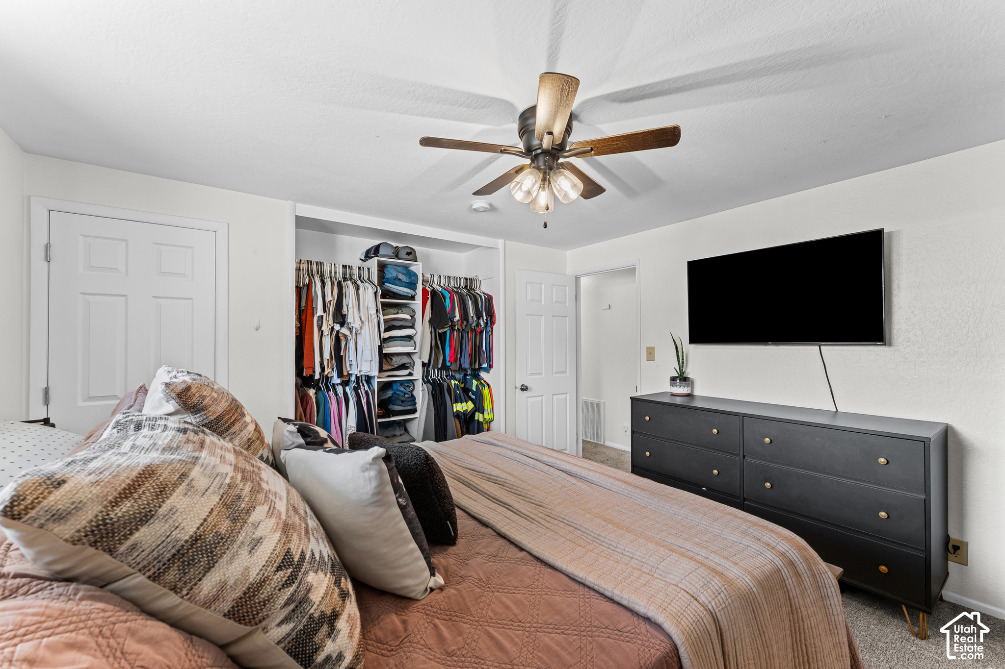 property viewer photo 24