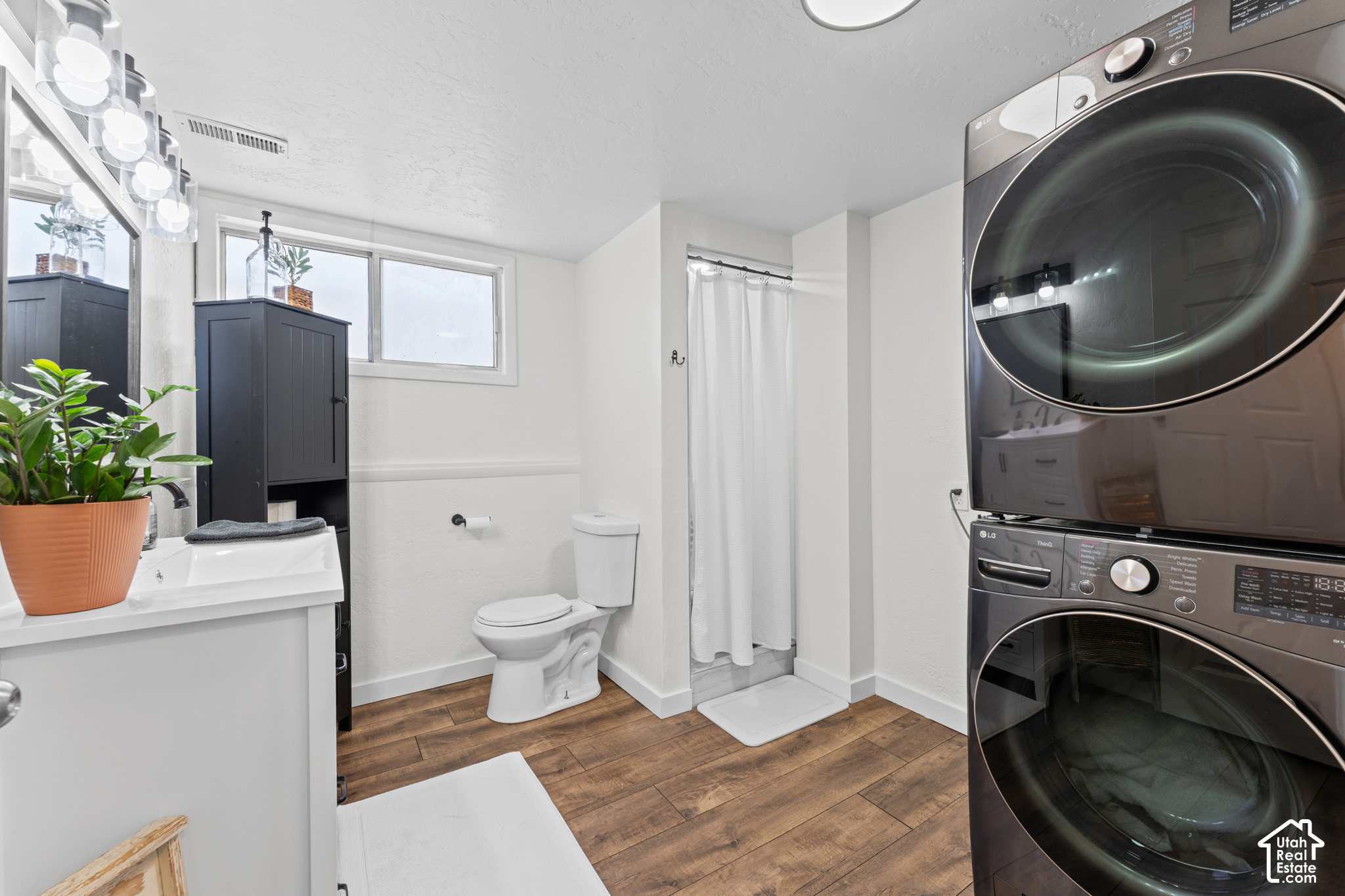 property viewer photo 27