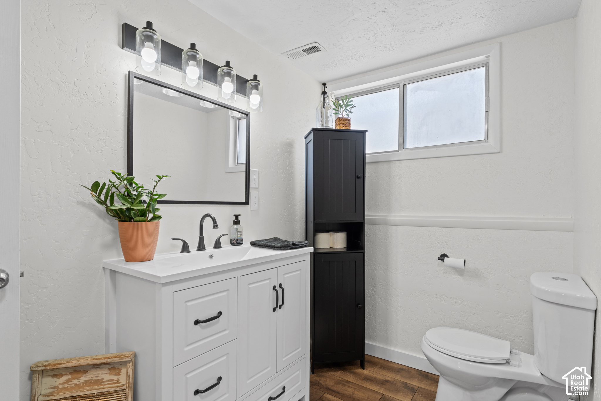 property viewer photo 28