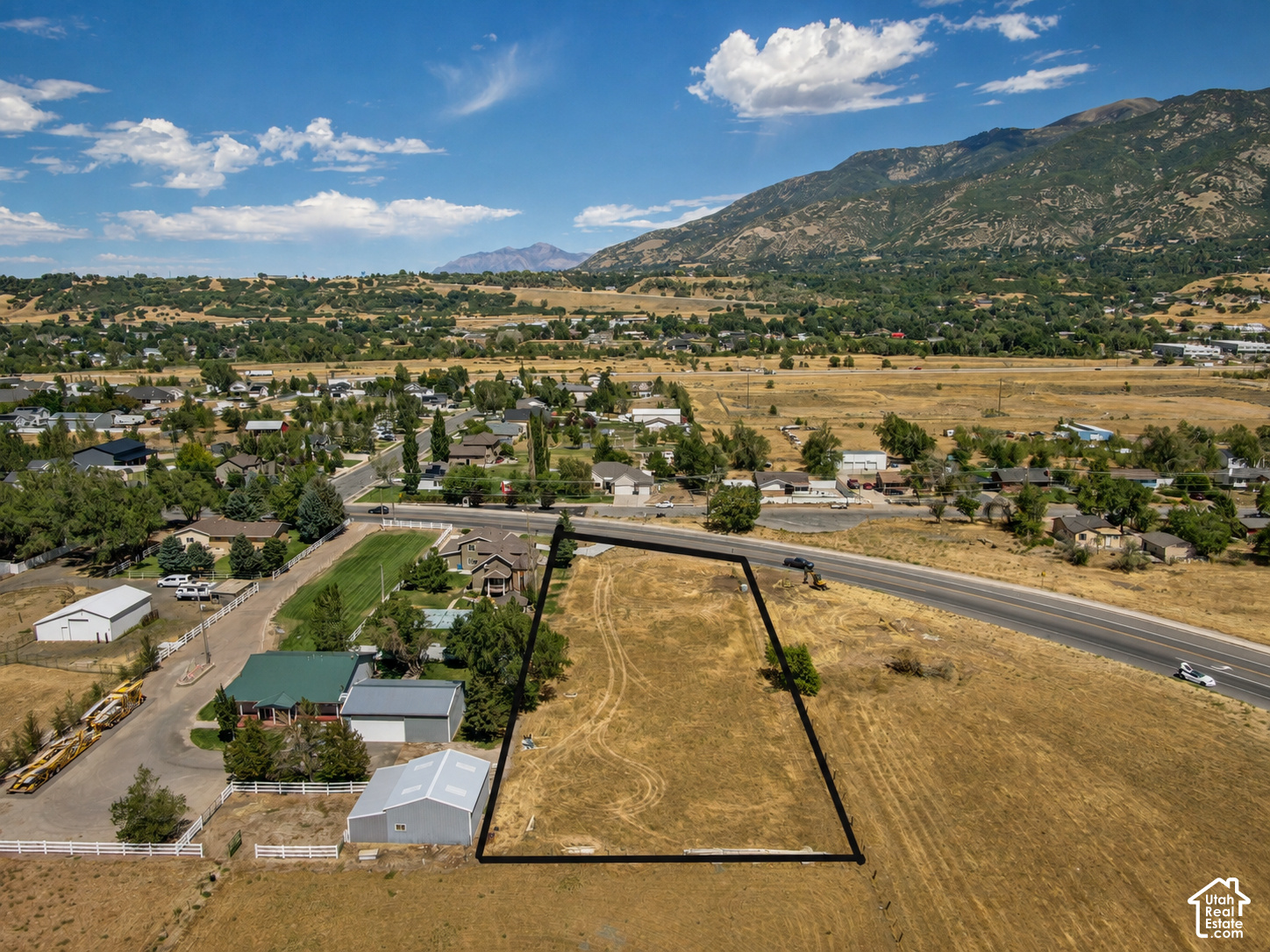 main property photo 7