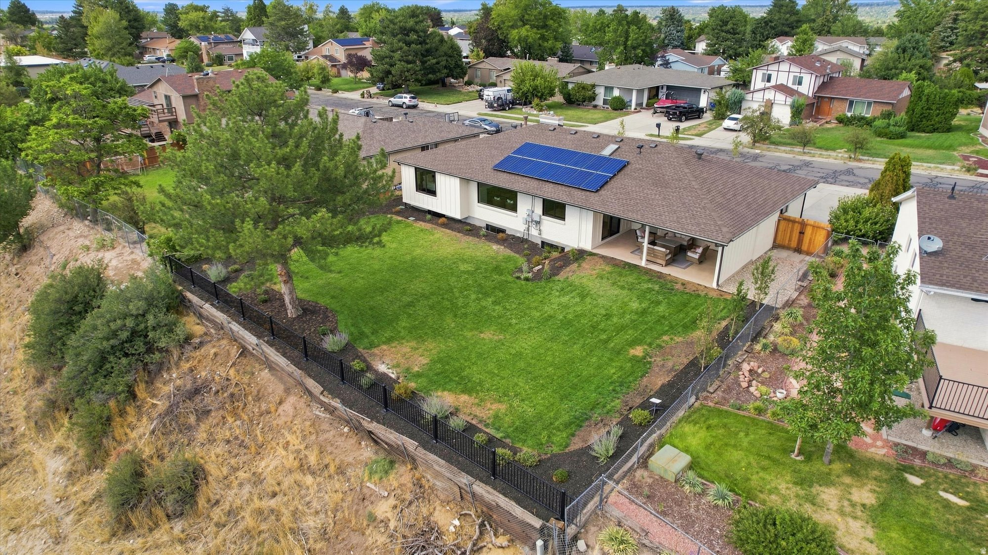 main property photo 48