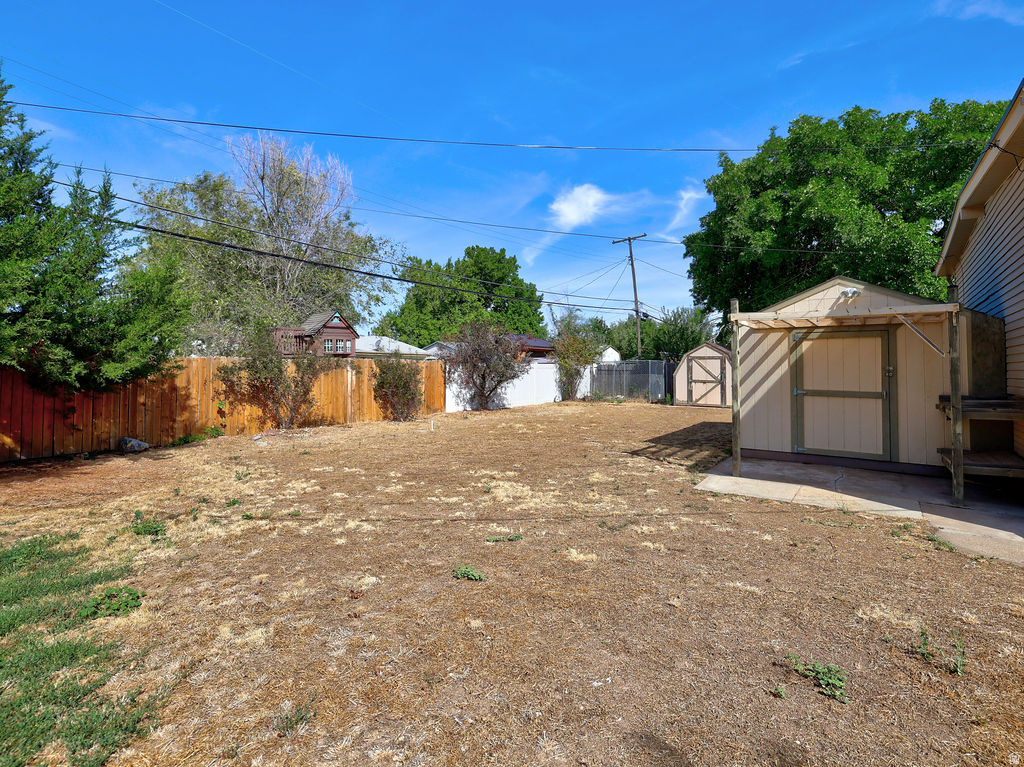 main property photo 36