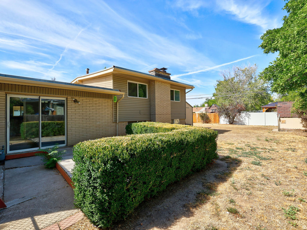 main property photo 45
