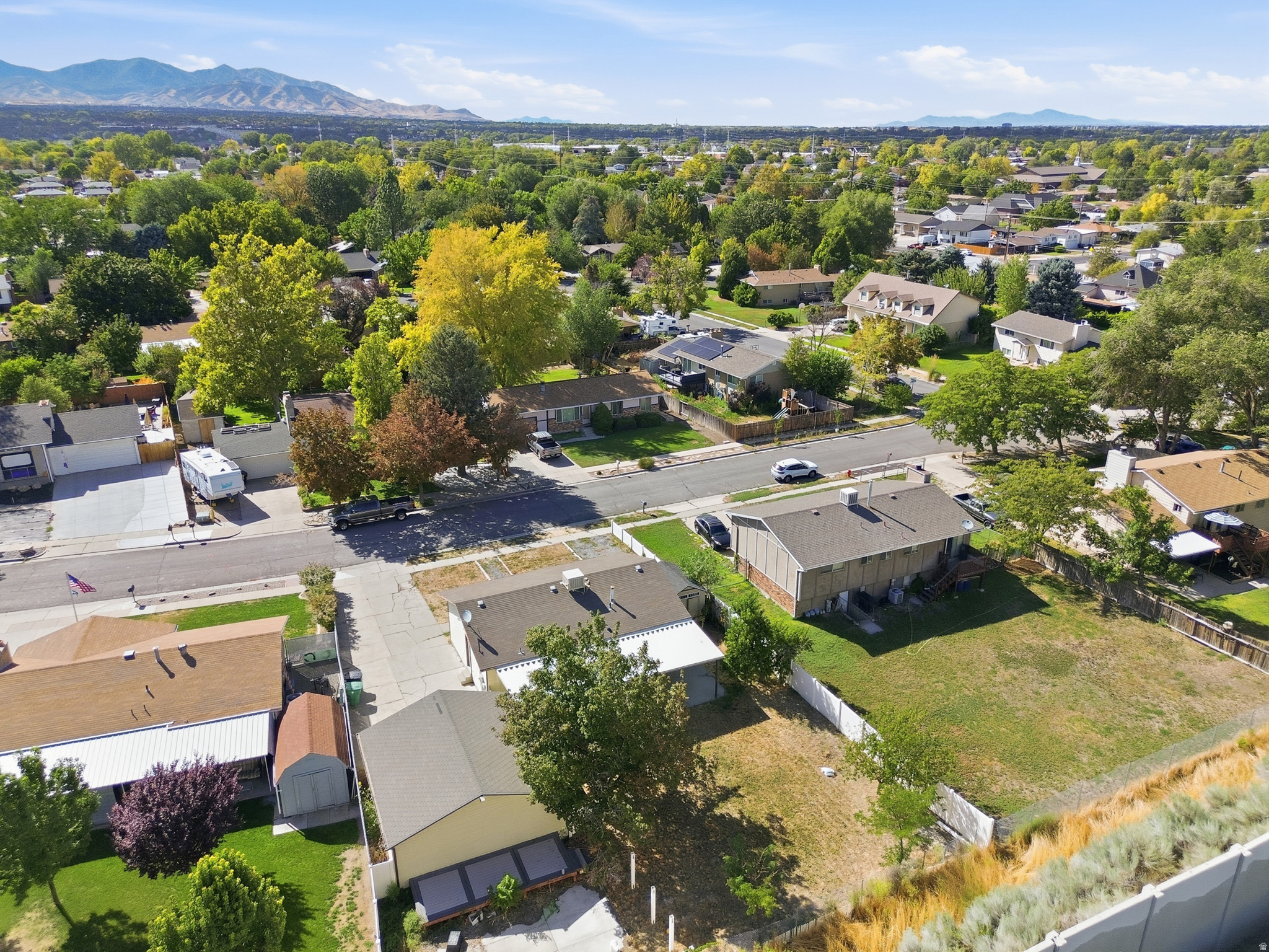 main property photo 41