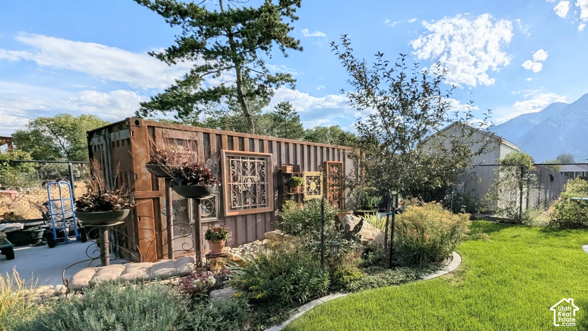 main property photo 21