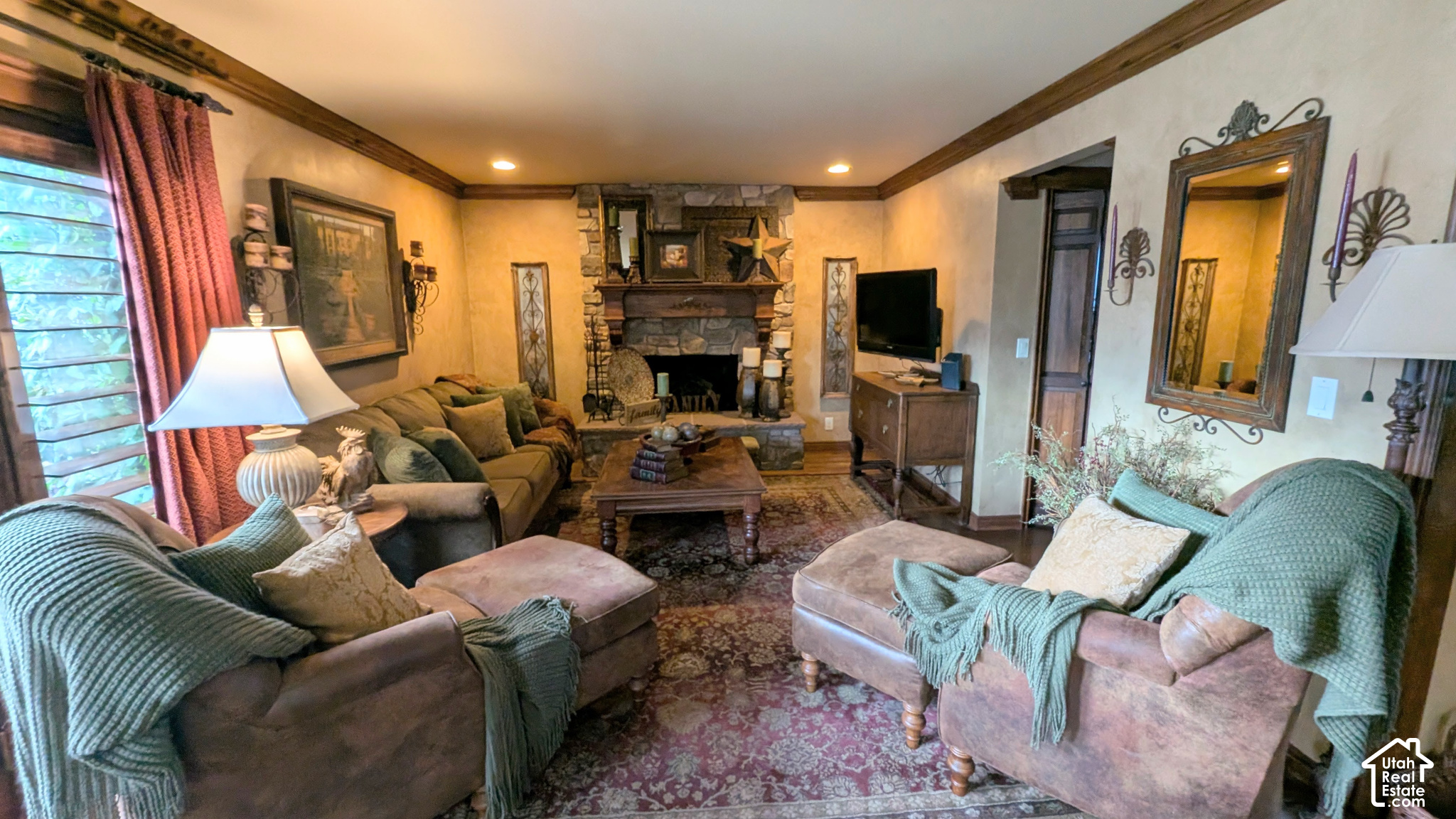 main property photo 49