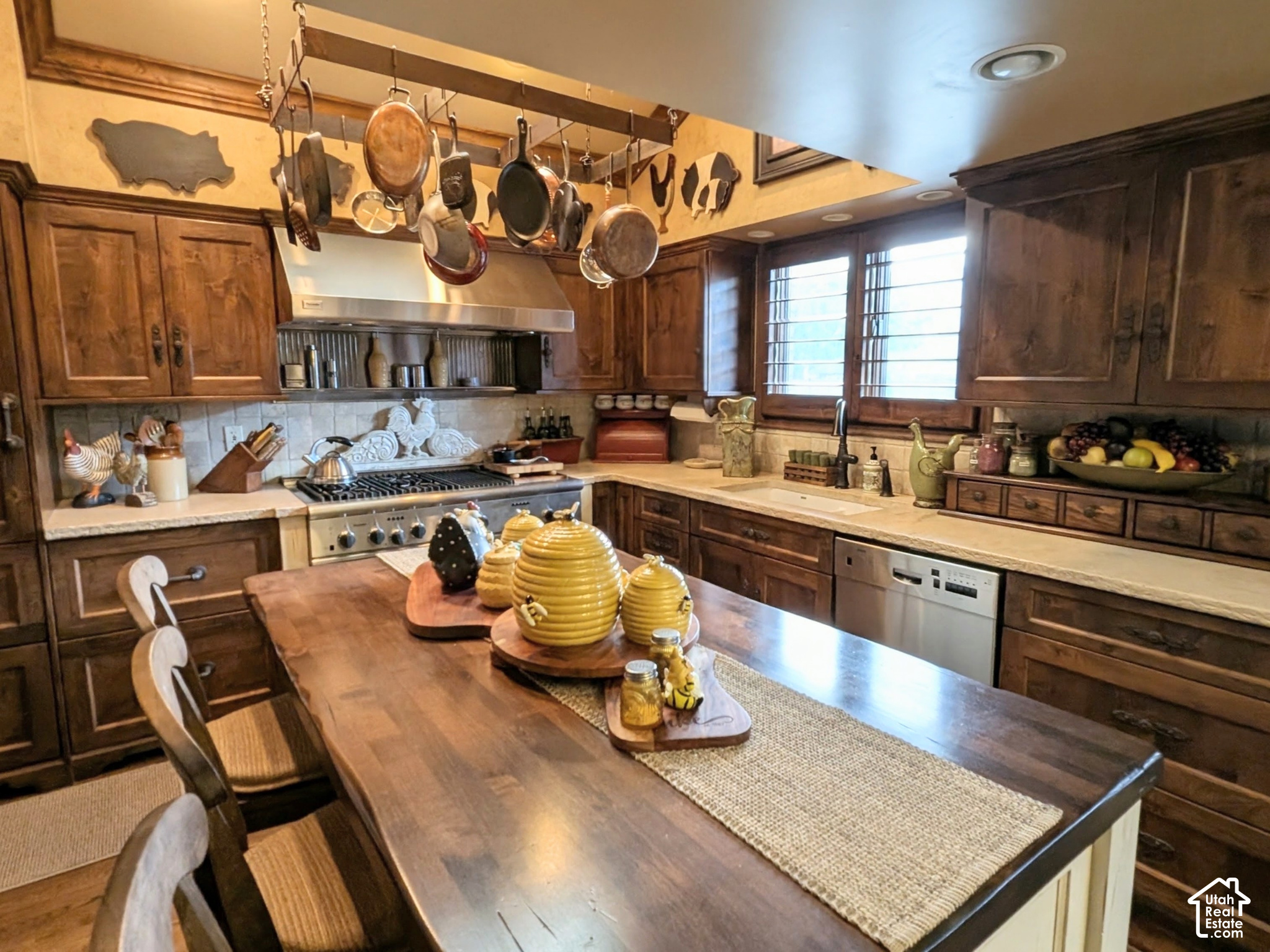 main property photo 57