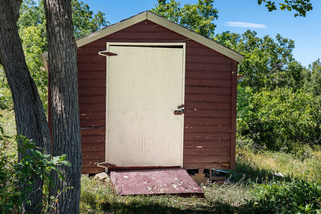 main property photo 27