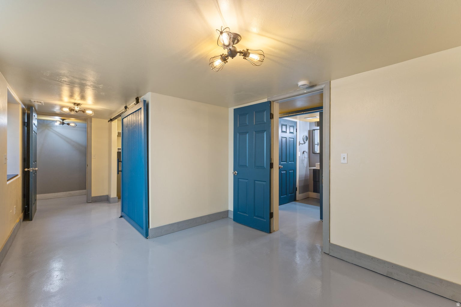 main property photo 50
