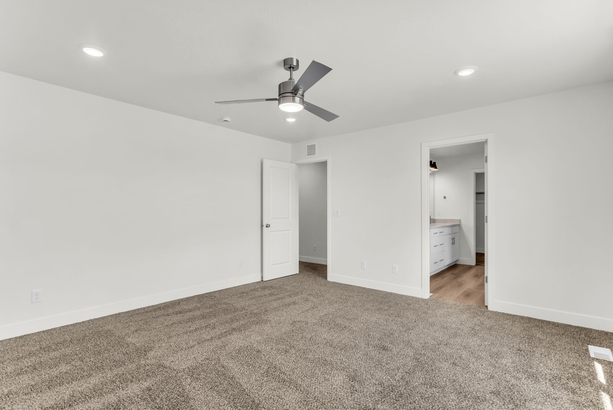 main property photo 64