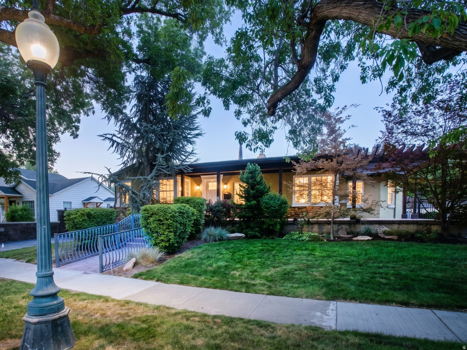 main property photo 2