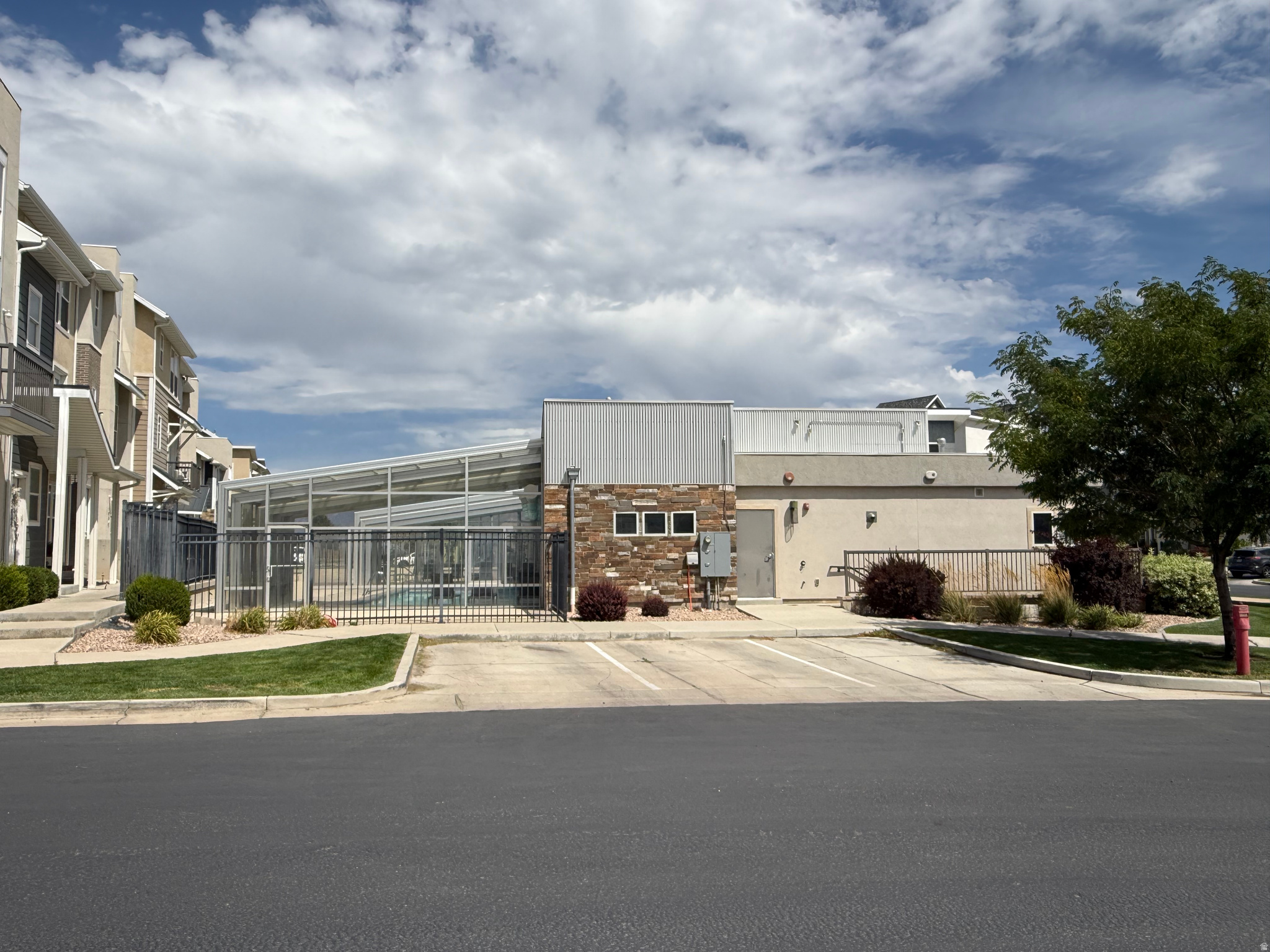 main property photo 19