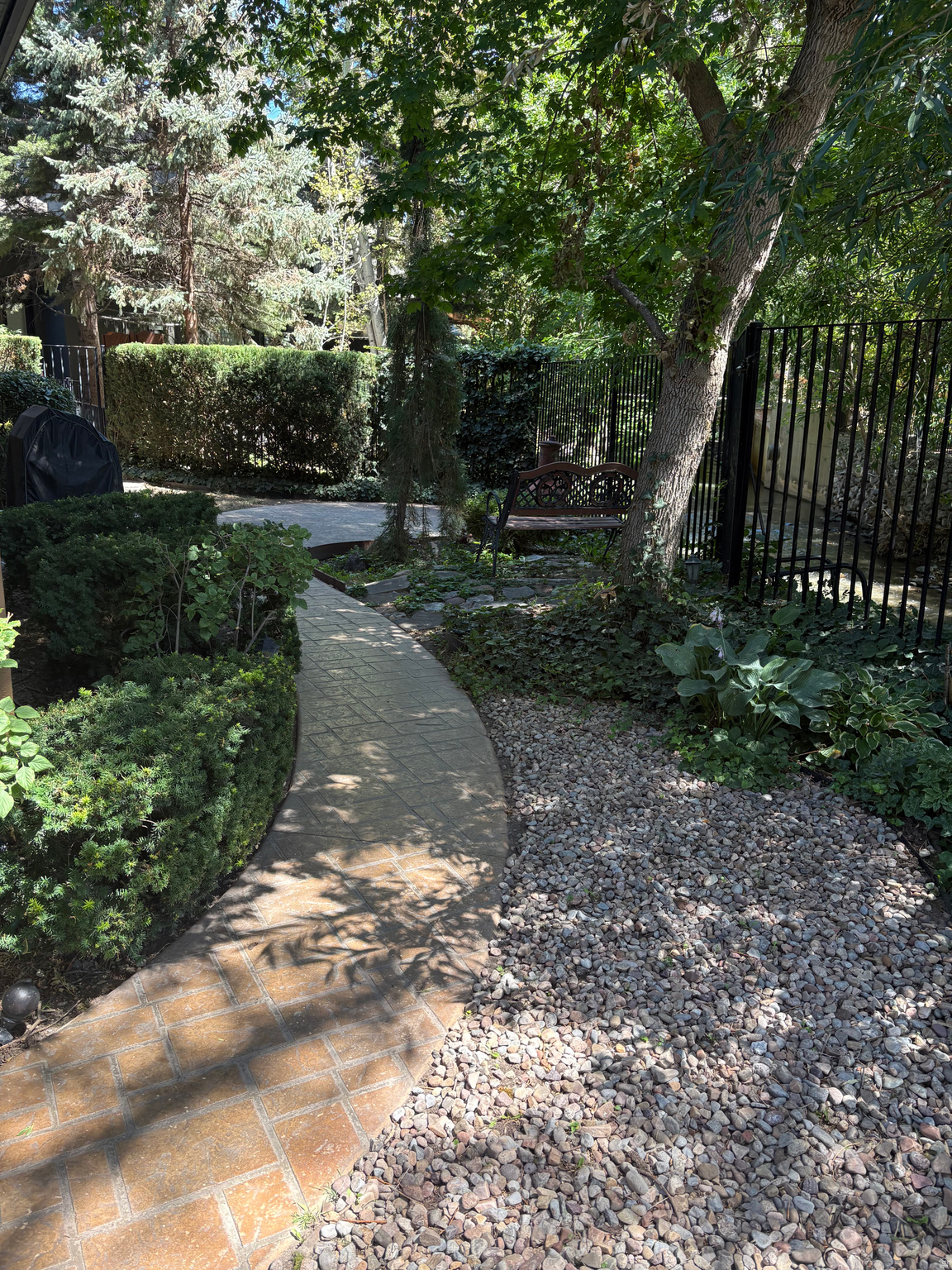 main property photo 11