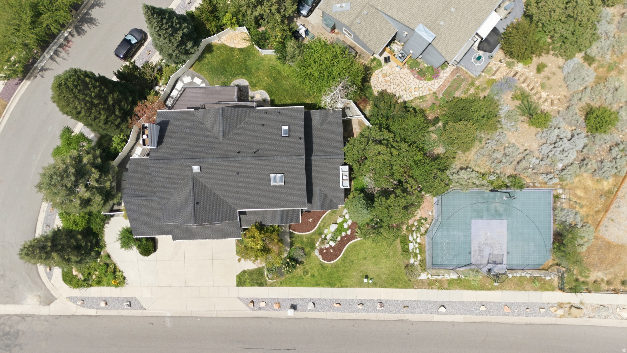 main property photo 47